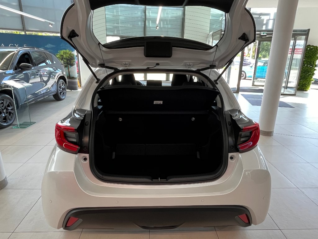 Mazda 2 Hybrid