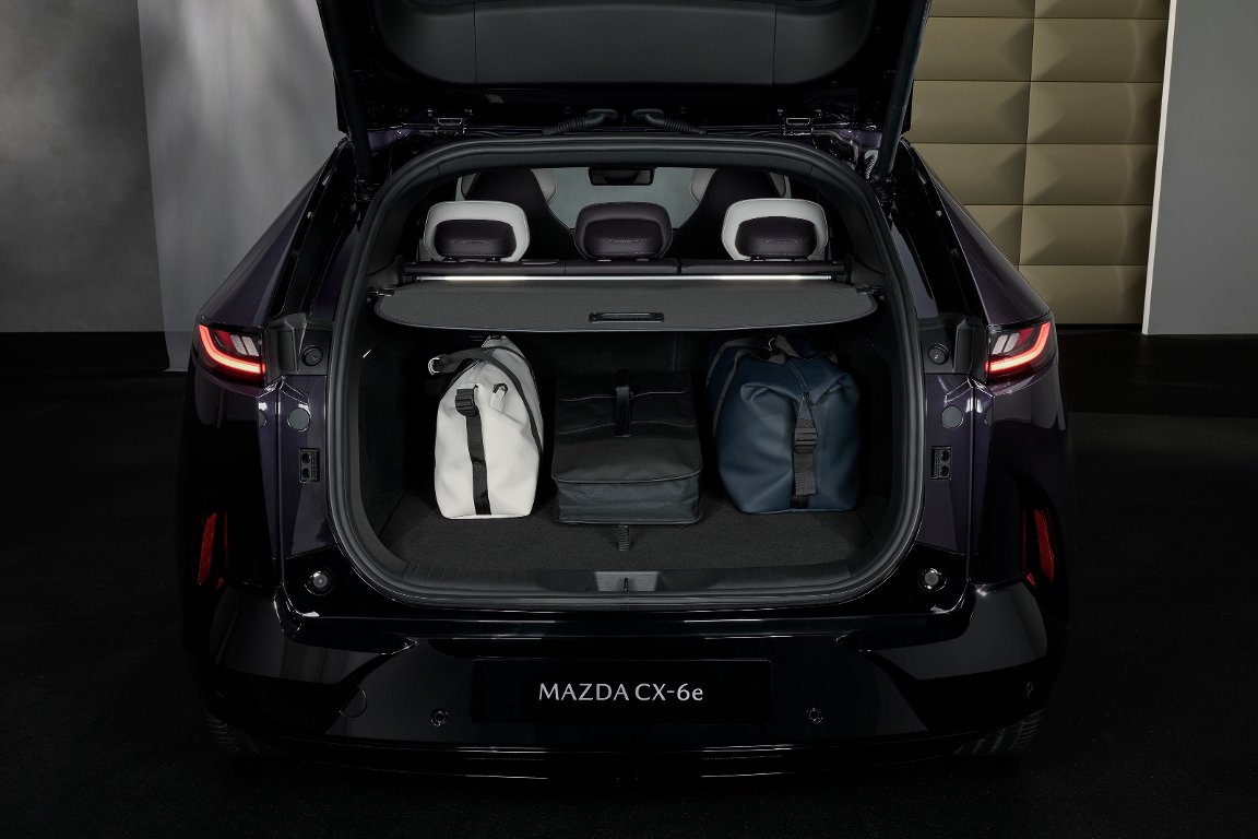 Mazda CX-6e