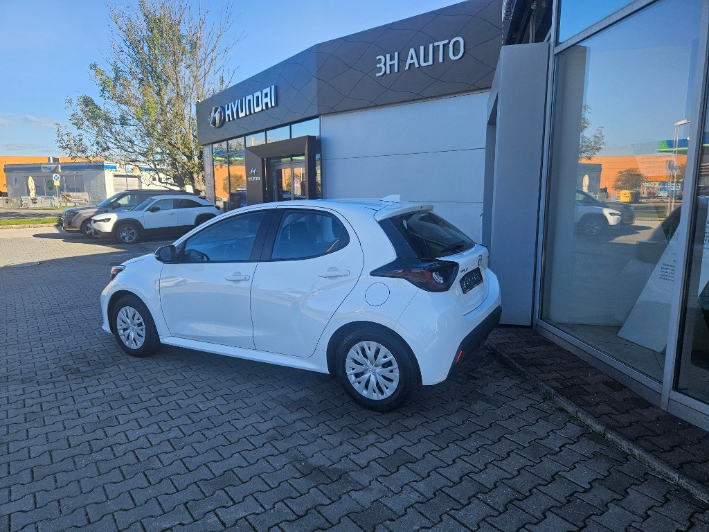 Mazda 2 Hybrid