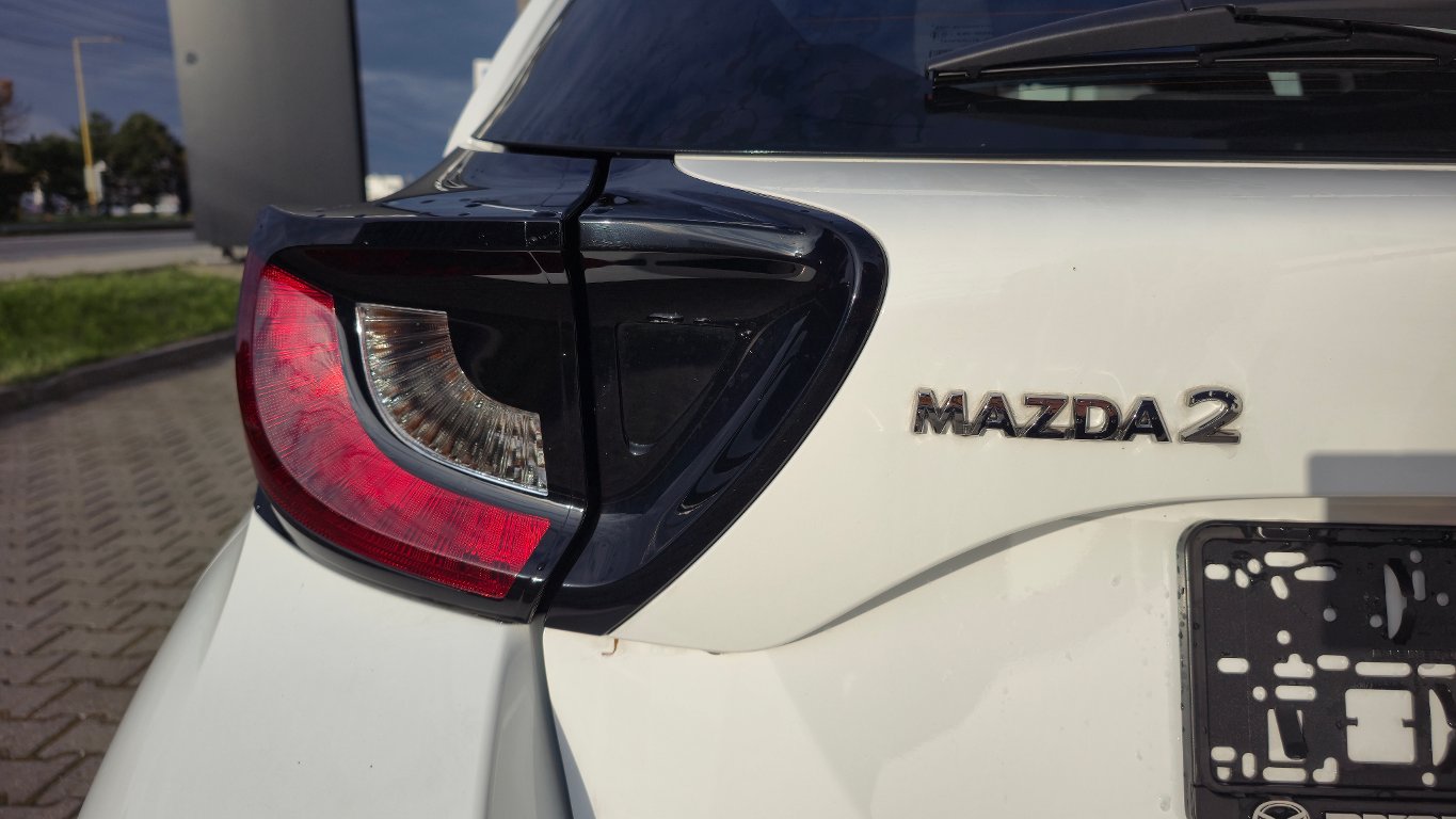 Mazda 2 Hybrid