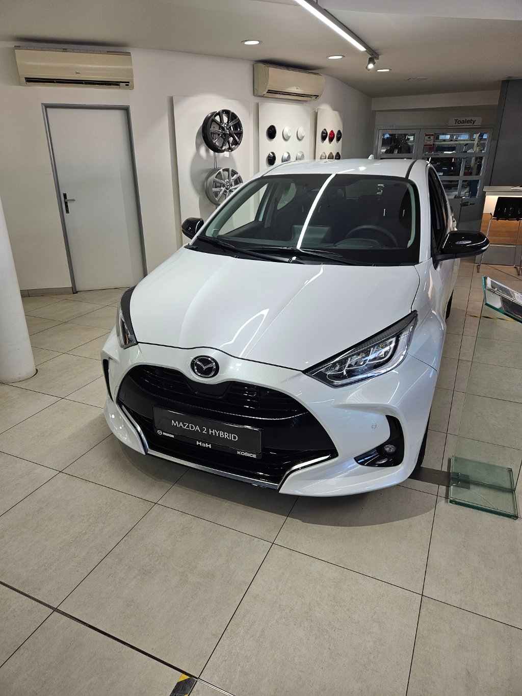 Mazda 2 Hybrid
