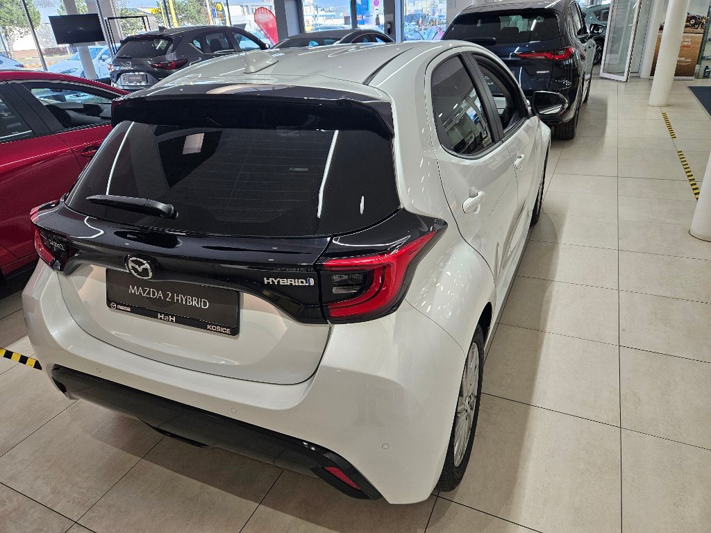 Mazda 2 Hybrid
