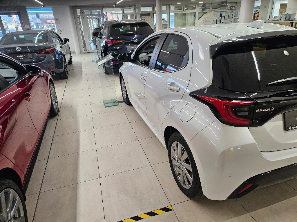 Mazda 2 Hybrid