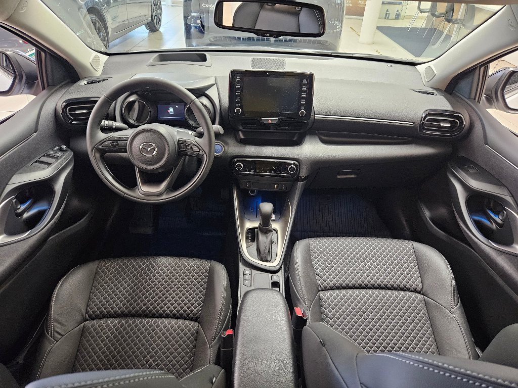 Mazda 2 Hybrid