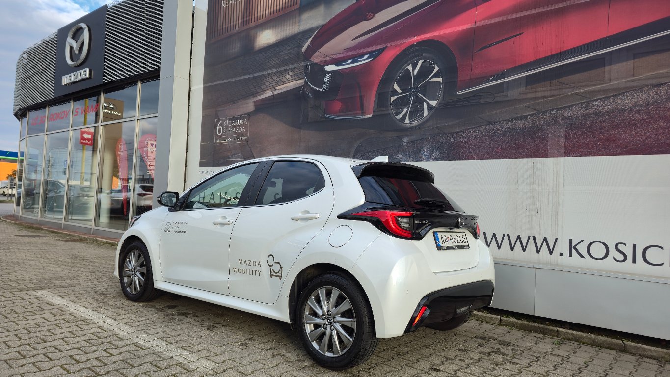 Mazda 2 Hybrid