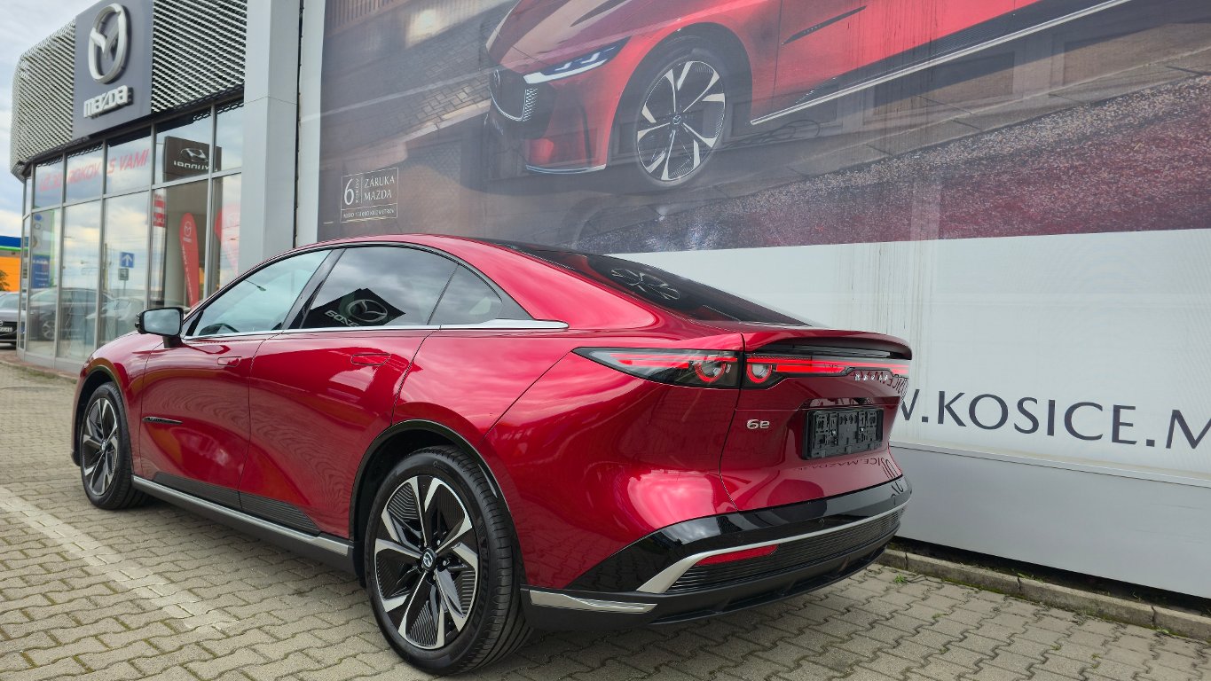 Mazda 6e