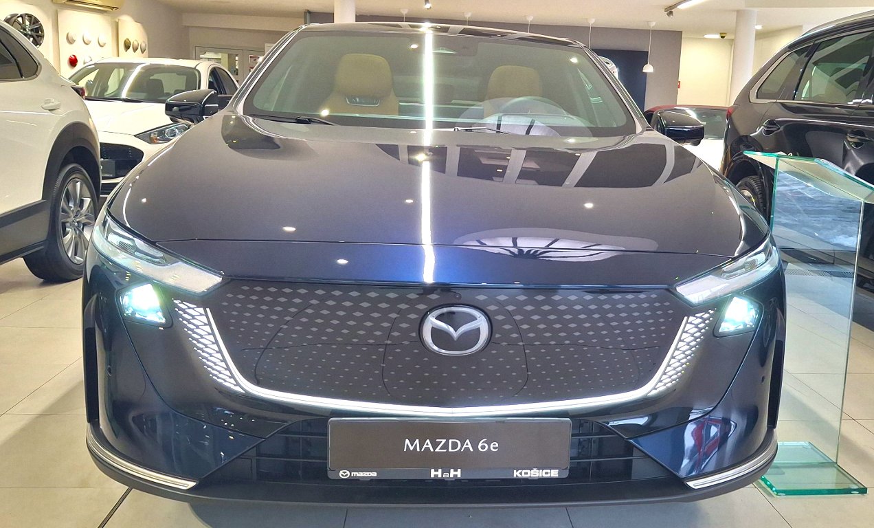 Mazda 6e