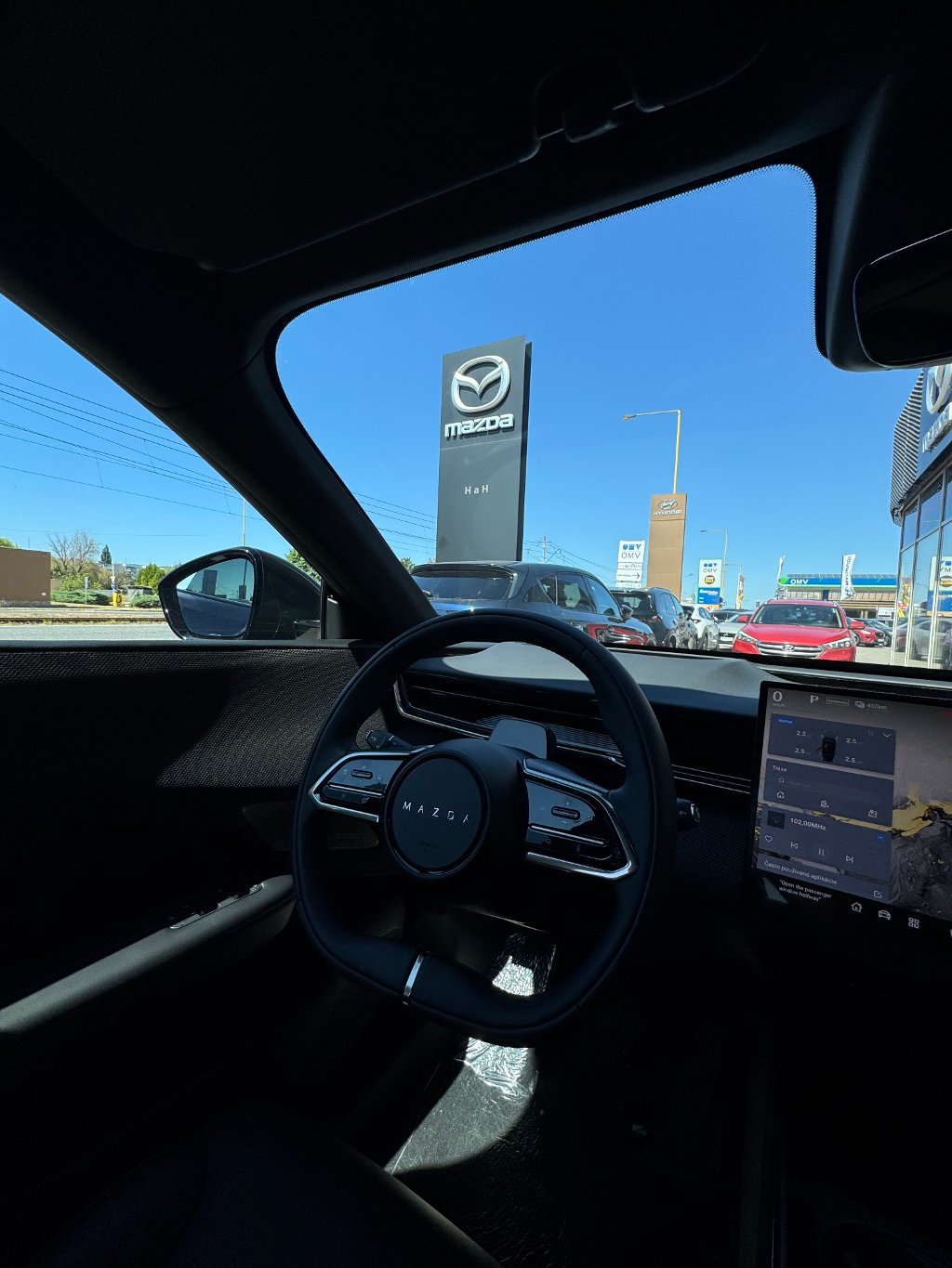 Mazda CX-6e