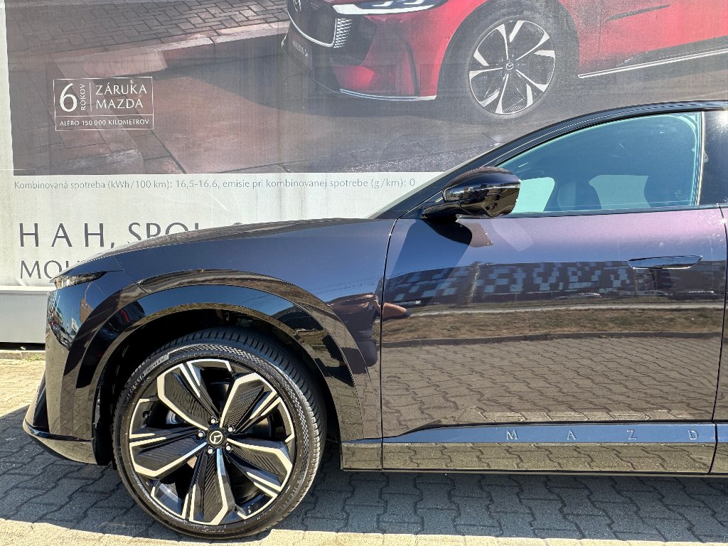 Mazda CX-6e