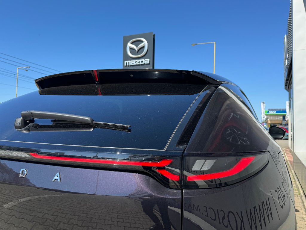 Mazda CX-6e