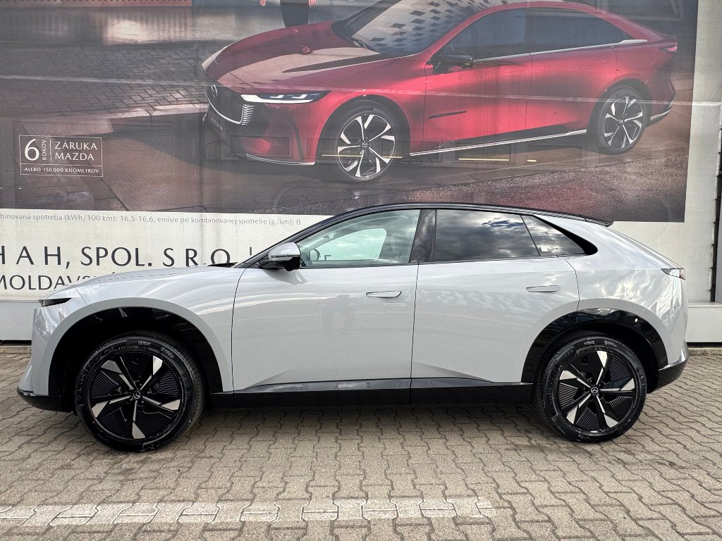 Mazda CX-6e