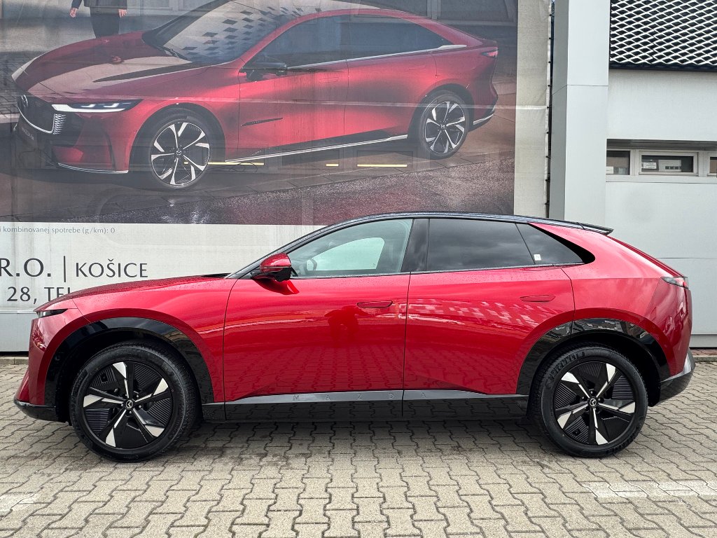 Mazda CX-6e