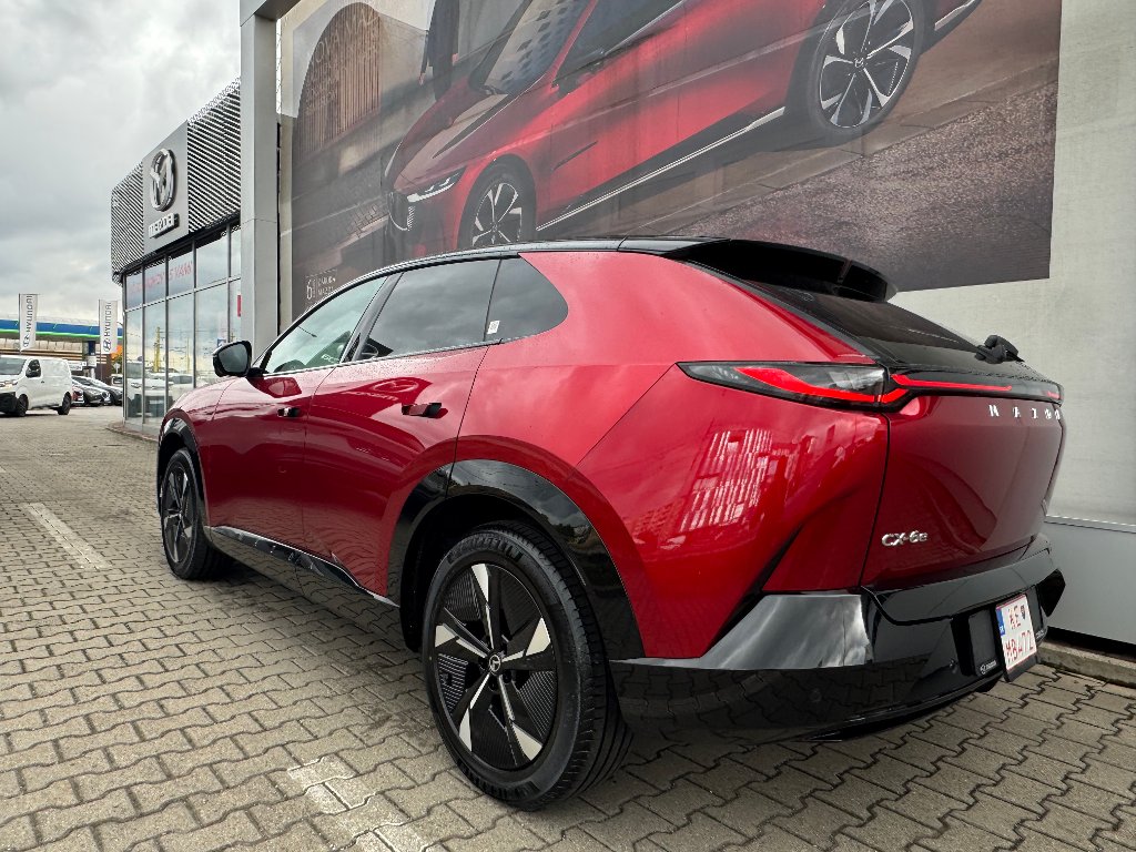 Mazda CX-6e
