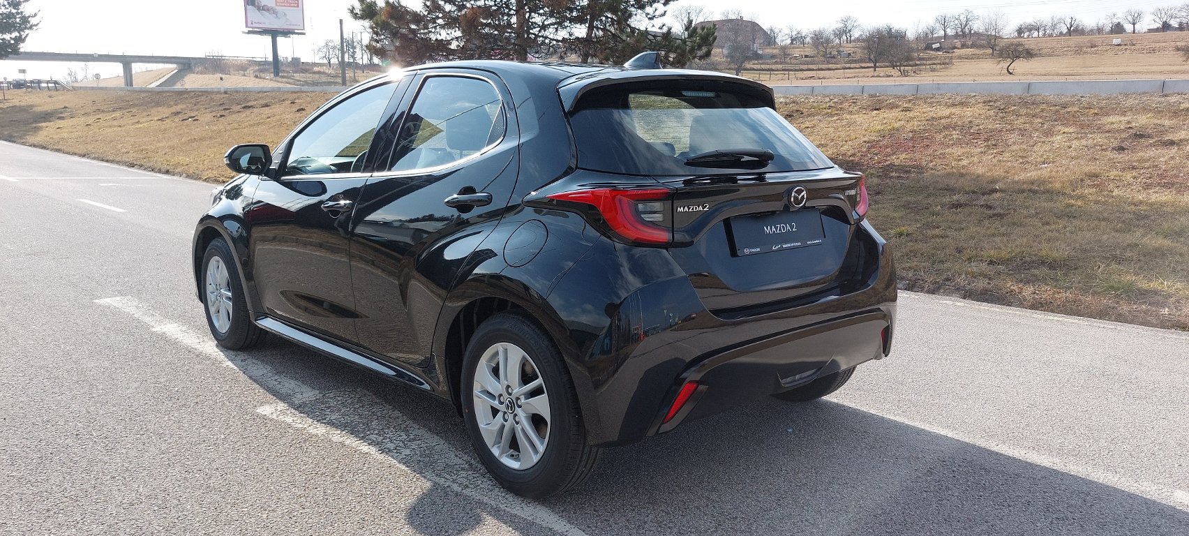 Mazda 2 Hybrid