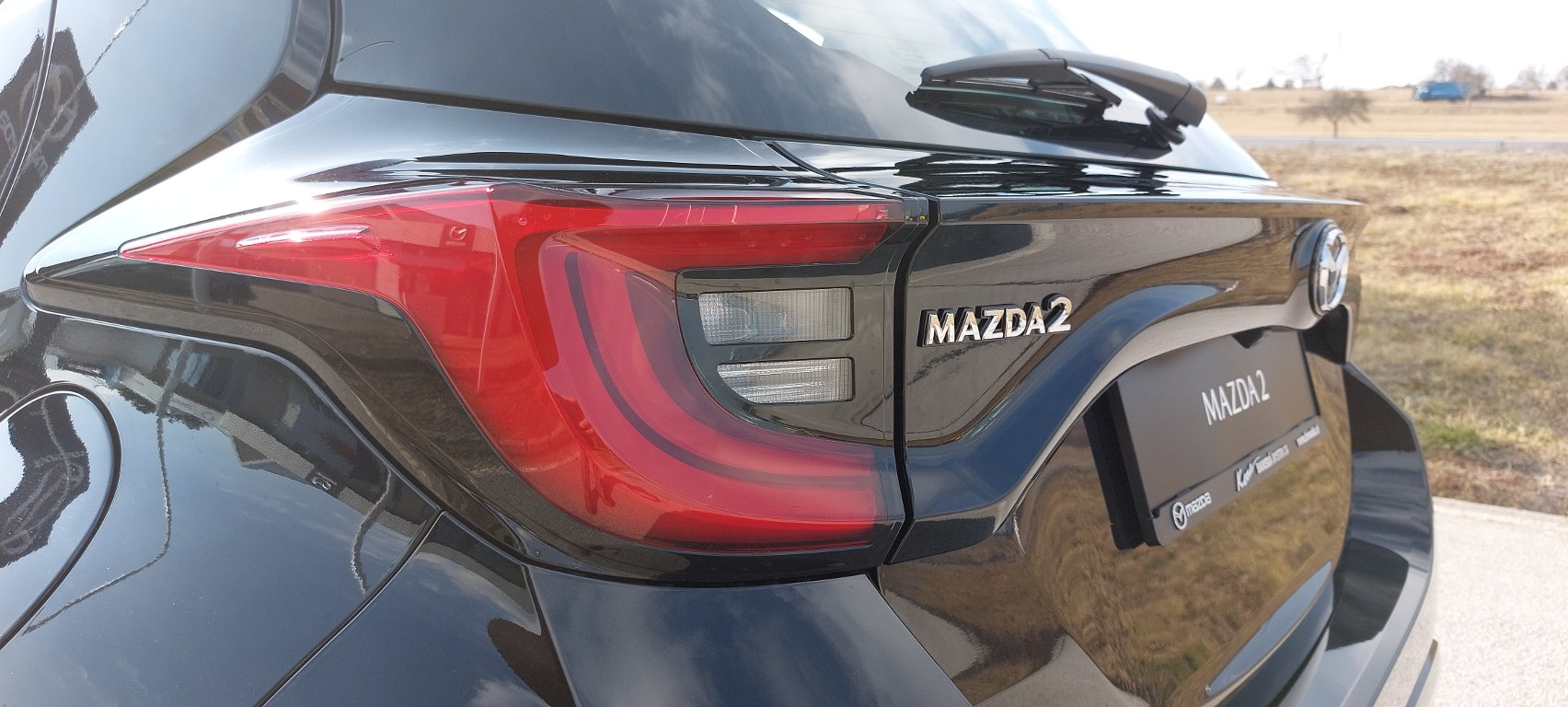Mazda 2 Hybrid