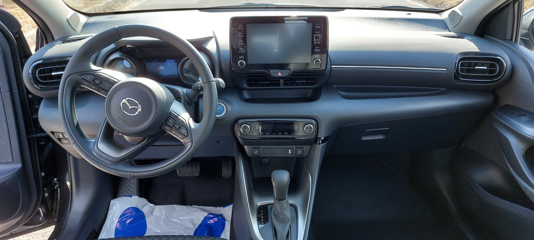 Mazda 2 Hybrid