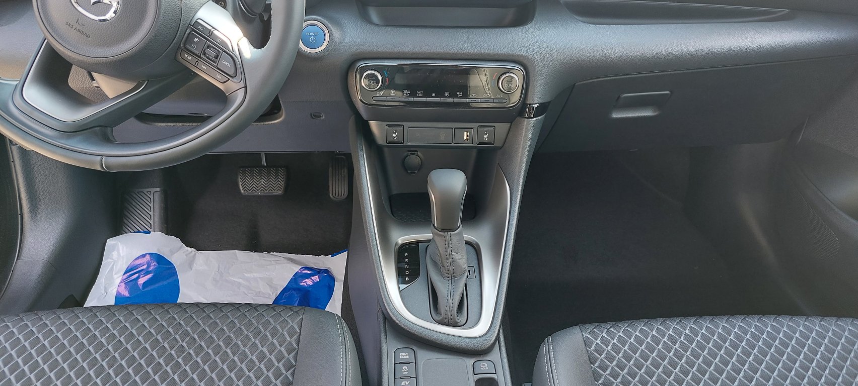 Mazda 2 Hybrid
