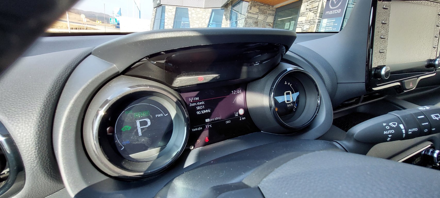 Mazda 2 Hybrid
