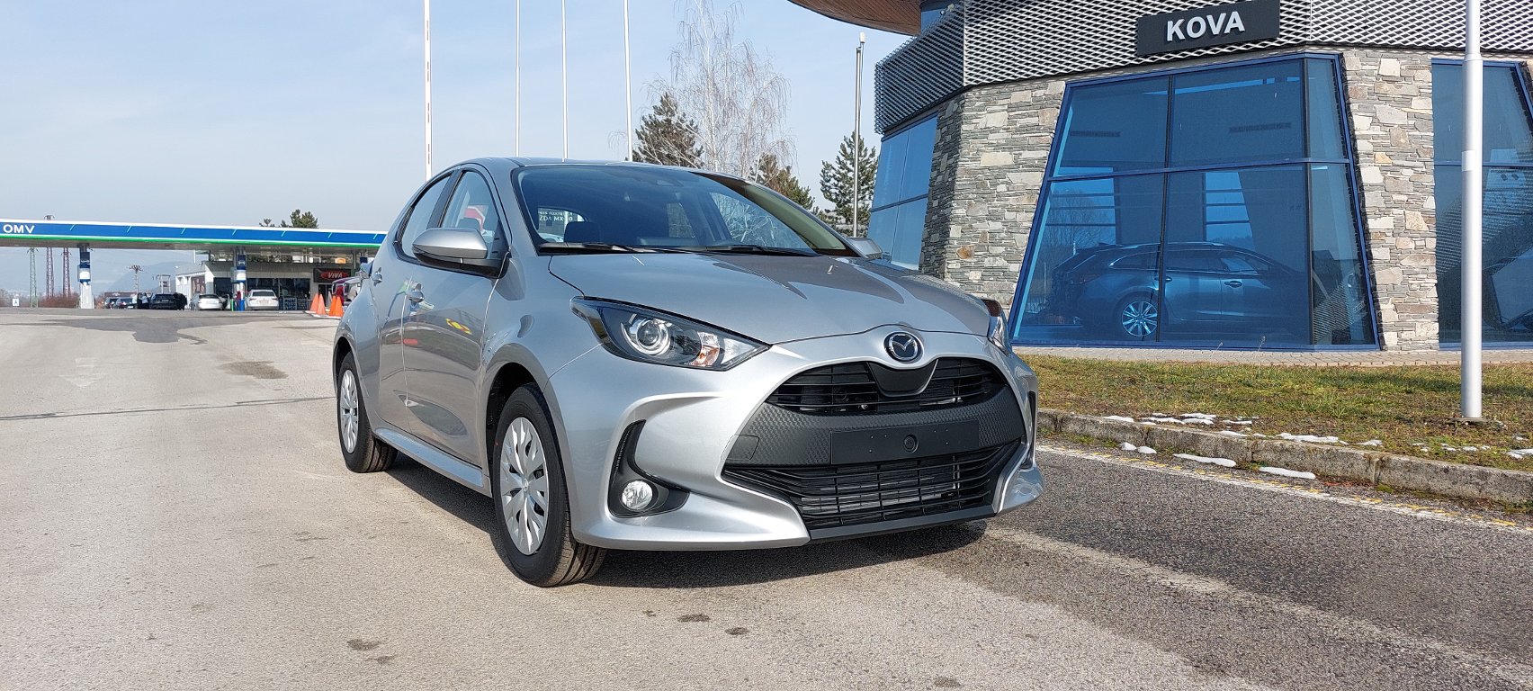 Mazda 2 Hybrid