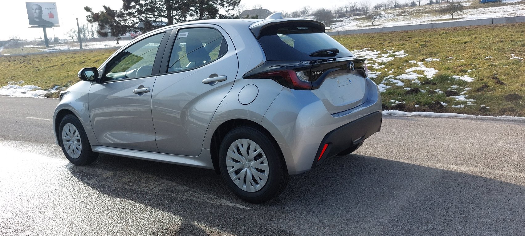 Mazda 2 Hybrid