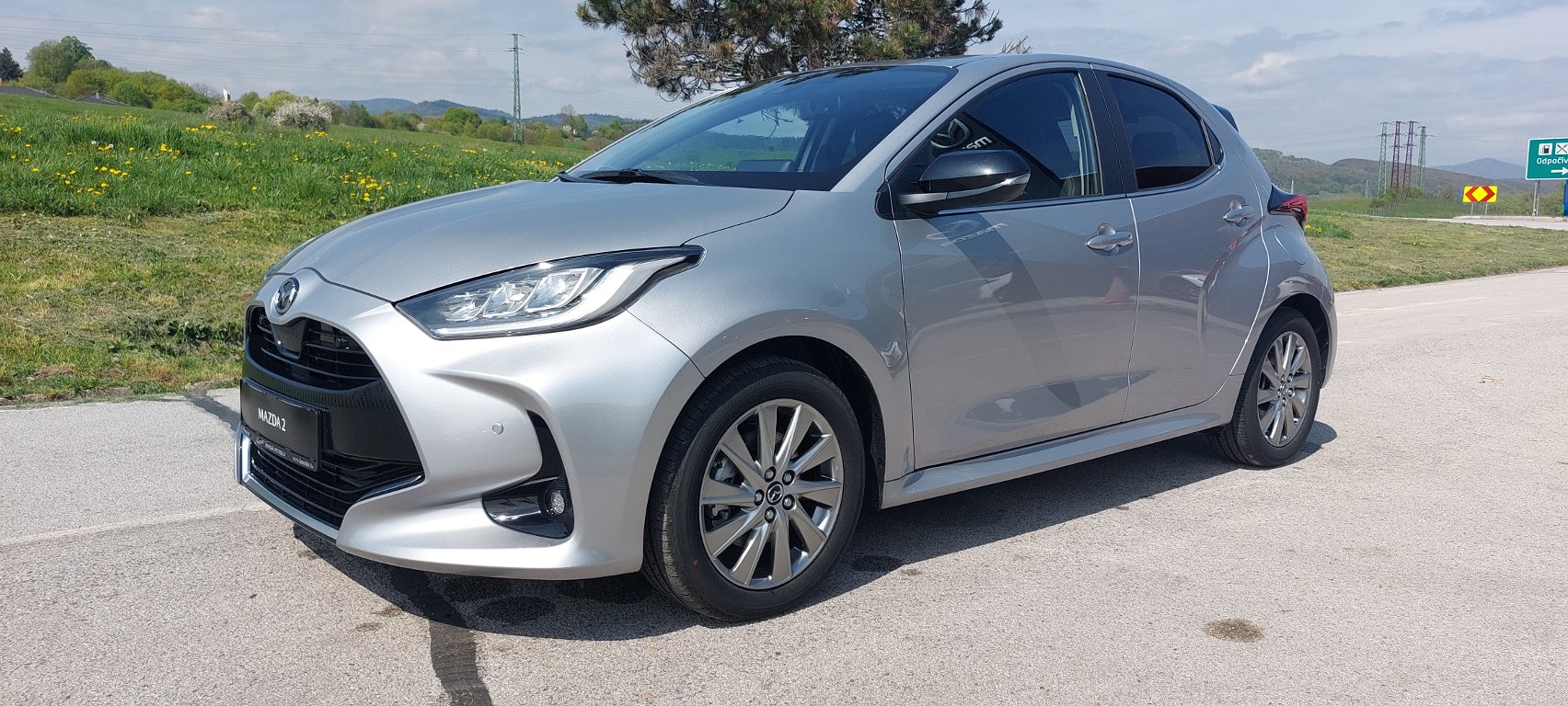 Mazda 2 Hybrid