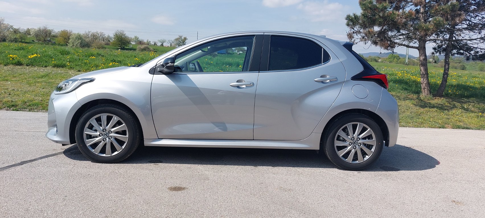 Mazda 2 Hybrid