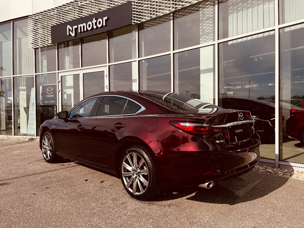 Mazda 6