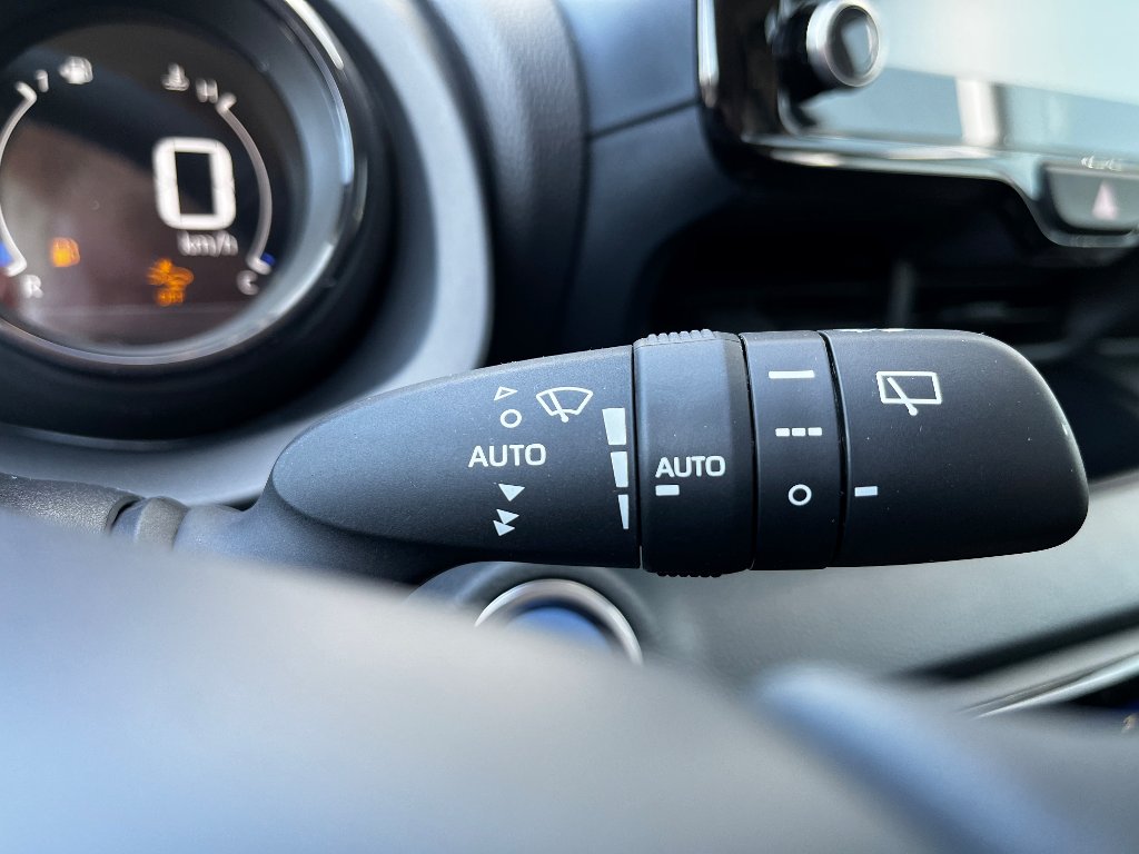 Mazda 2 Hybrid