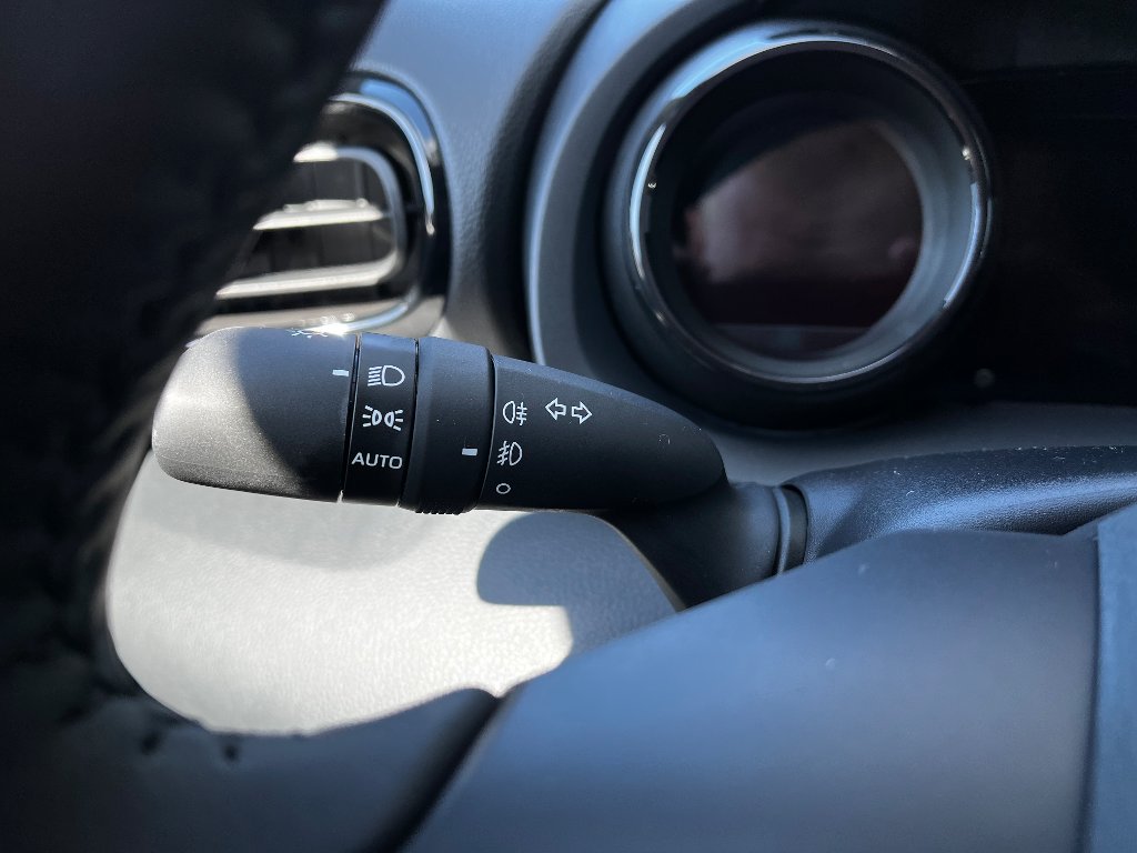 Mazda 2 Hybrid