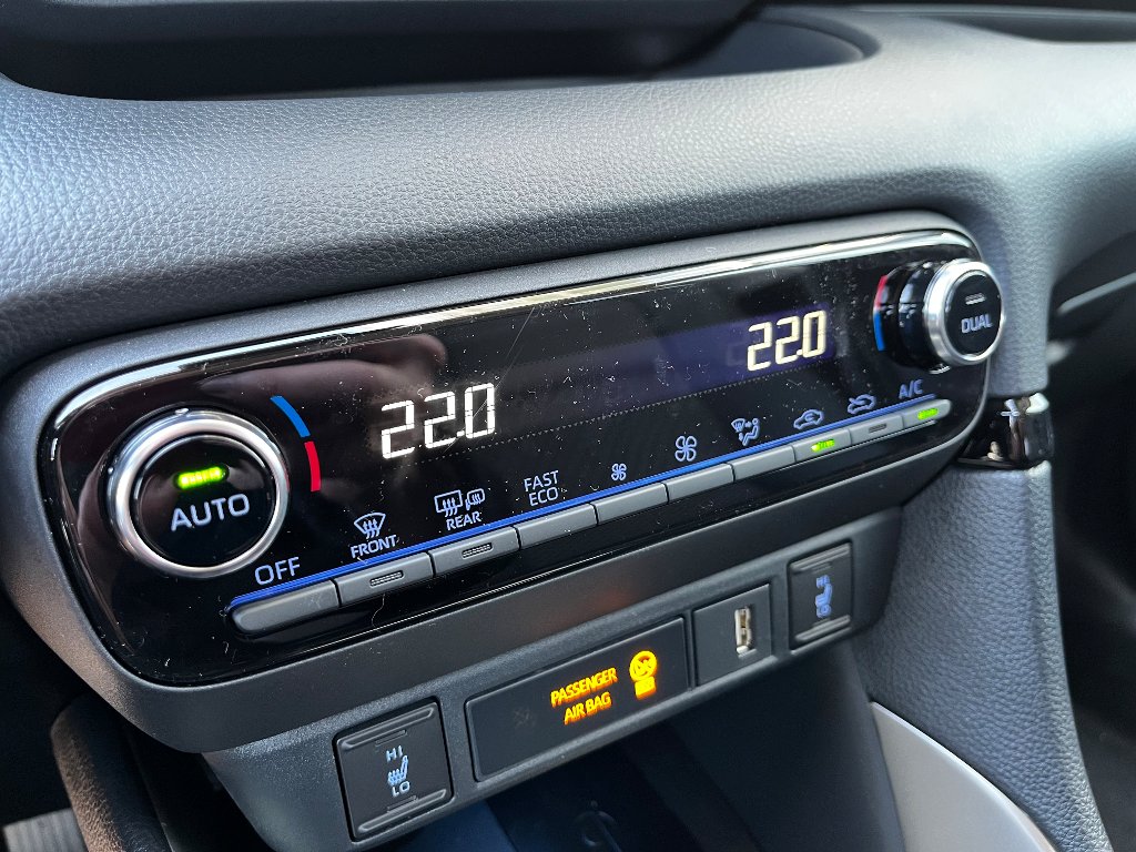 Mazda 2 Hybrid