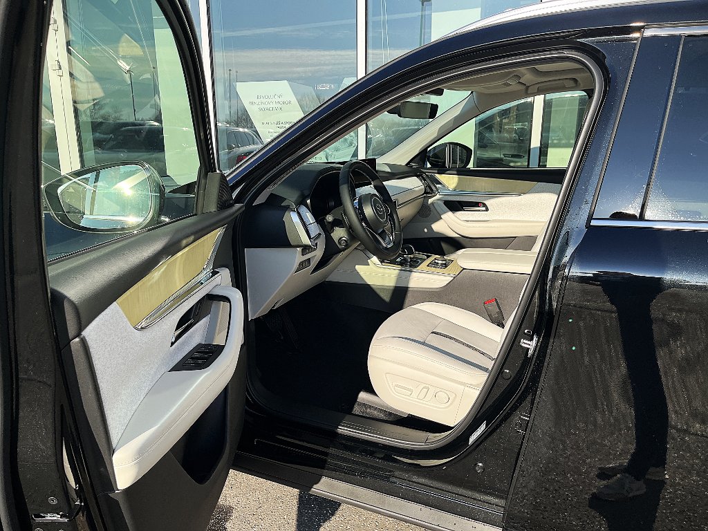 Mazda CX-80