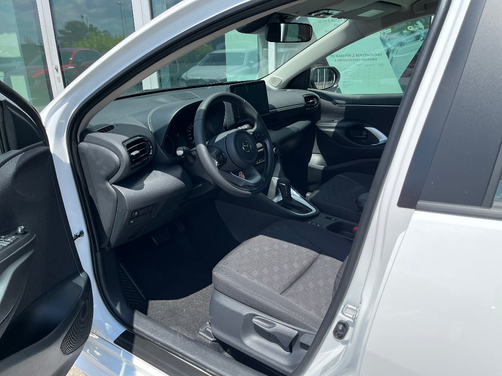 Mazda 2 Hybrid