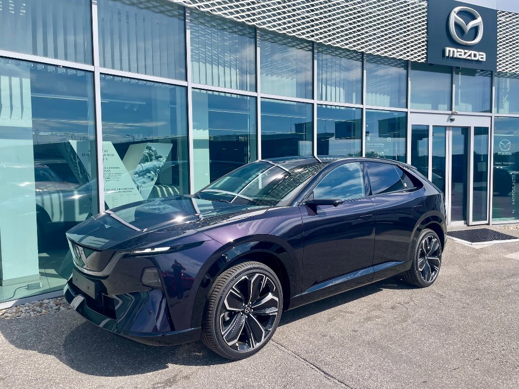 Mazda CX-6e