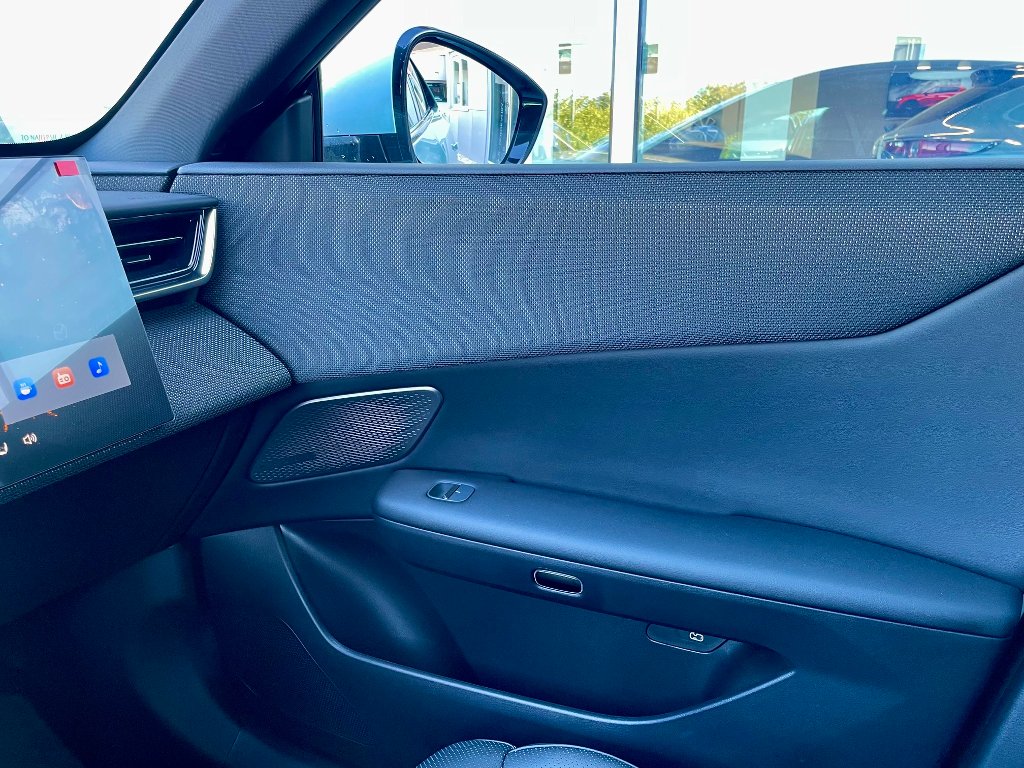 Mazda CX-6e