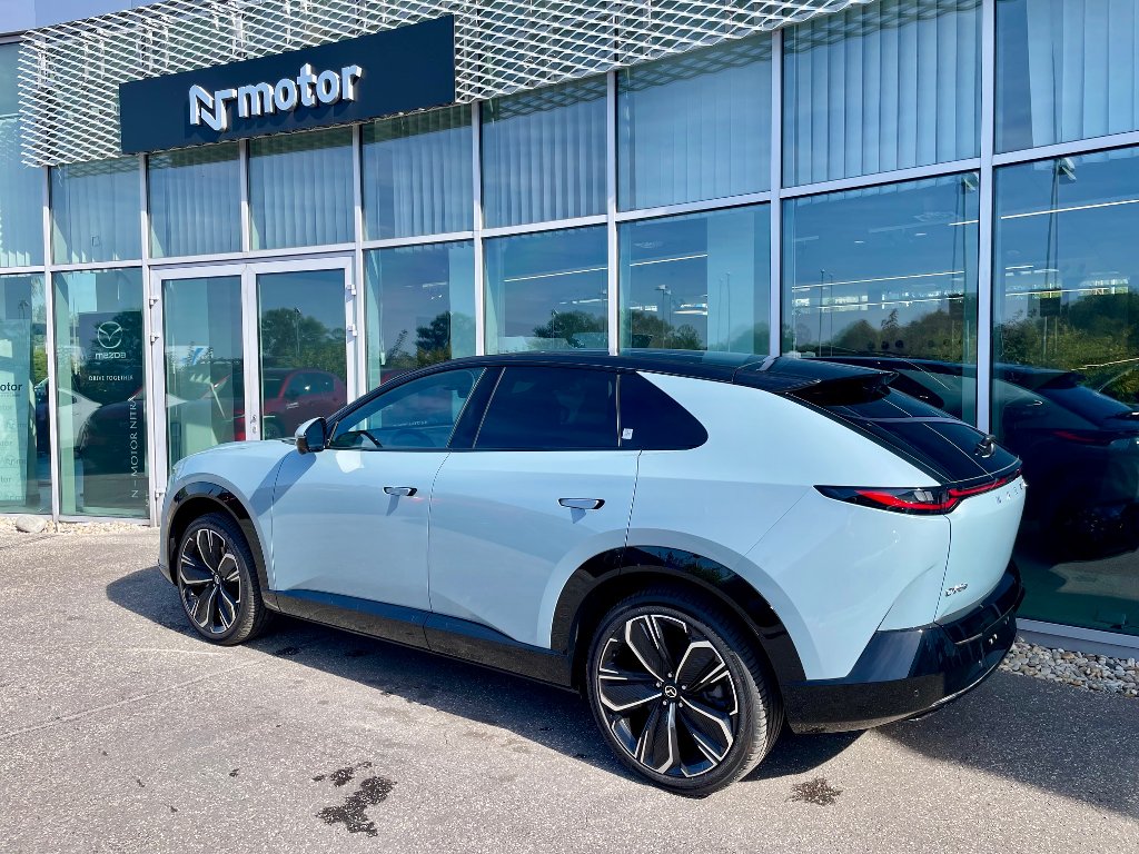 Mazda CX-6e