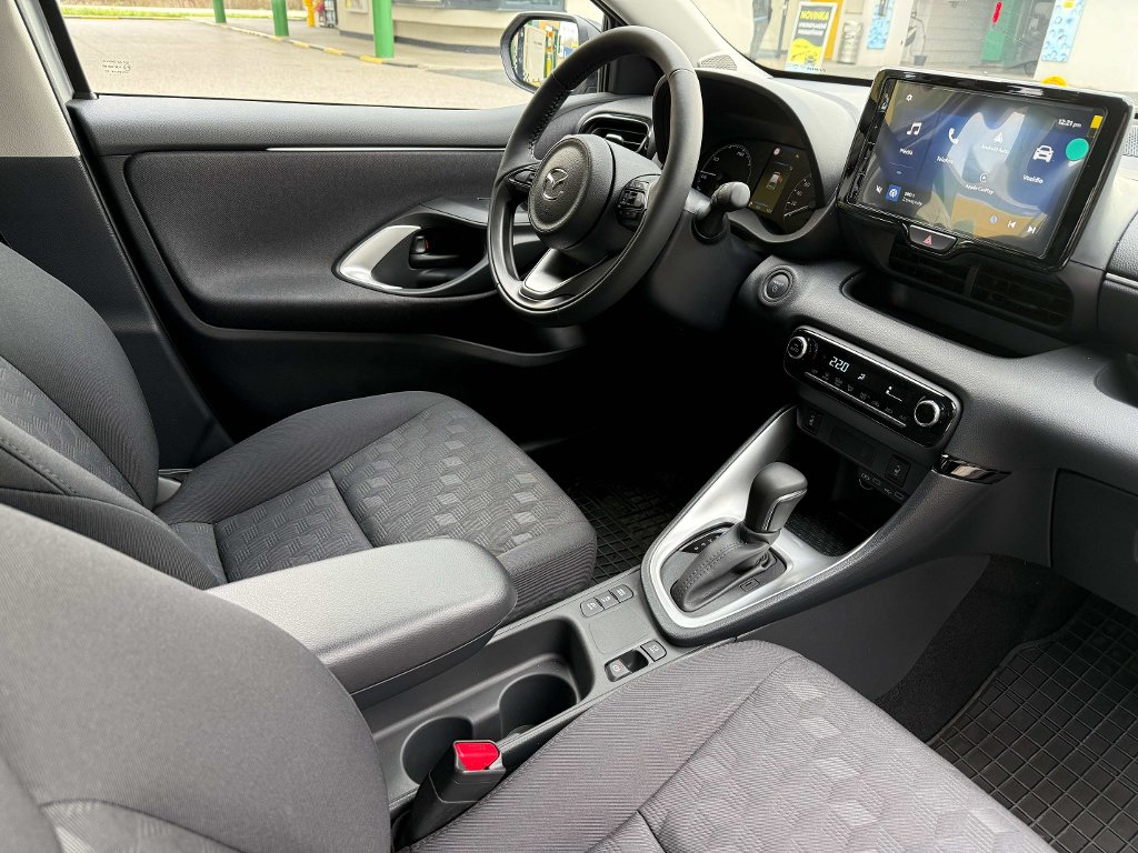 Mazda 2 Hybrid