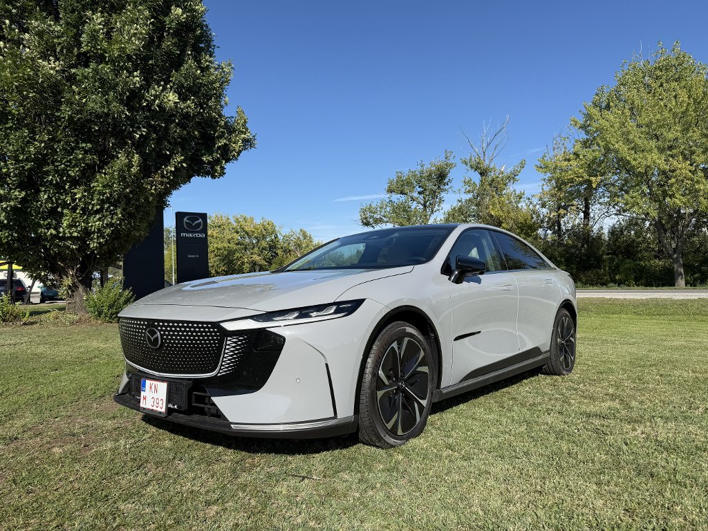 Mazda 6e