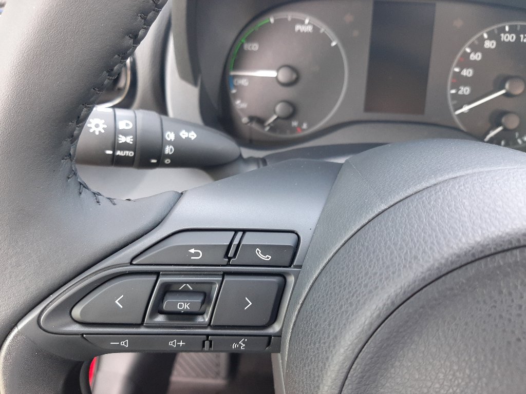 Mazda 2 Hybrid