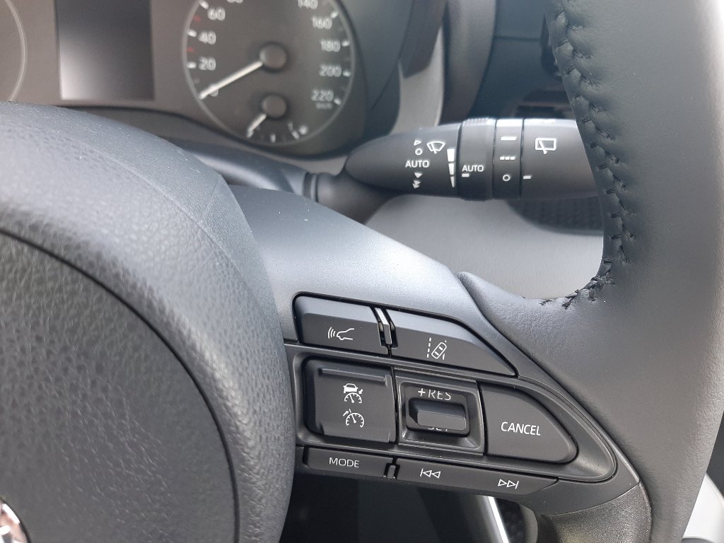 Mazda 2 Hybrid