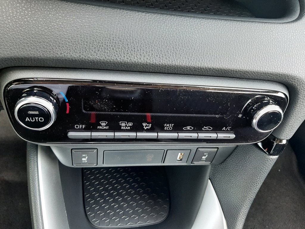 Mazda 2 Hybrid