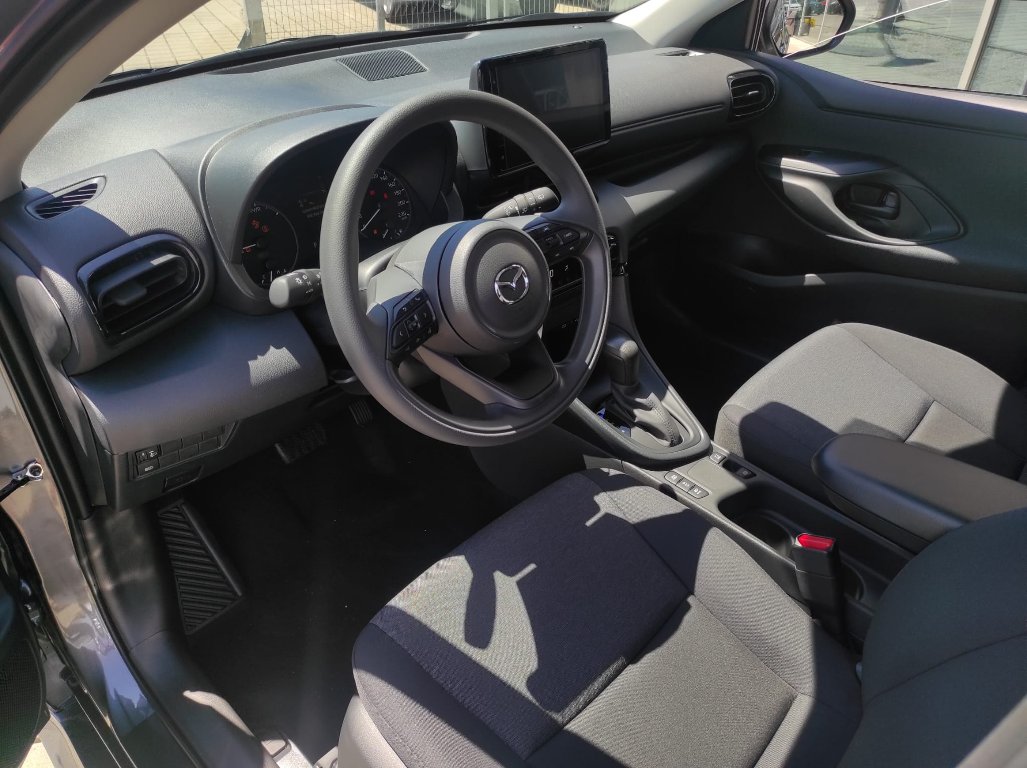 Mazda 2 Hybrid