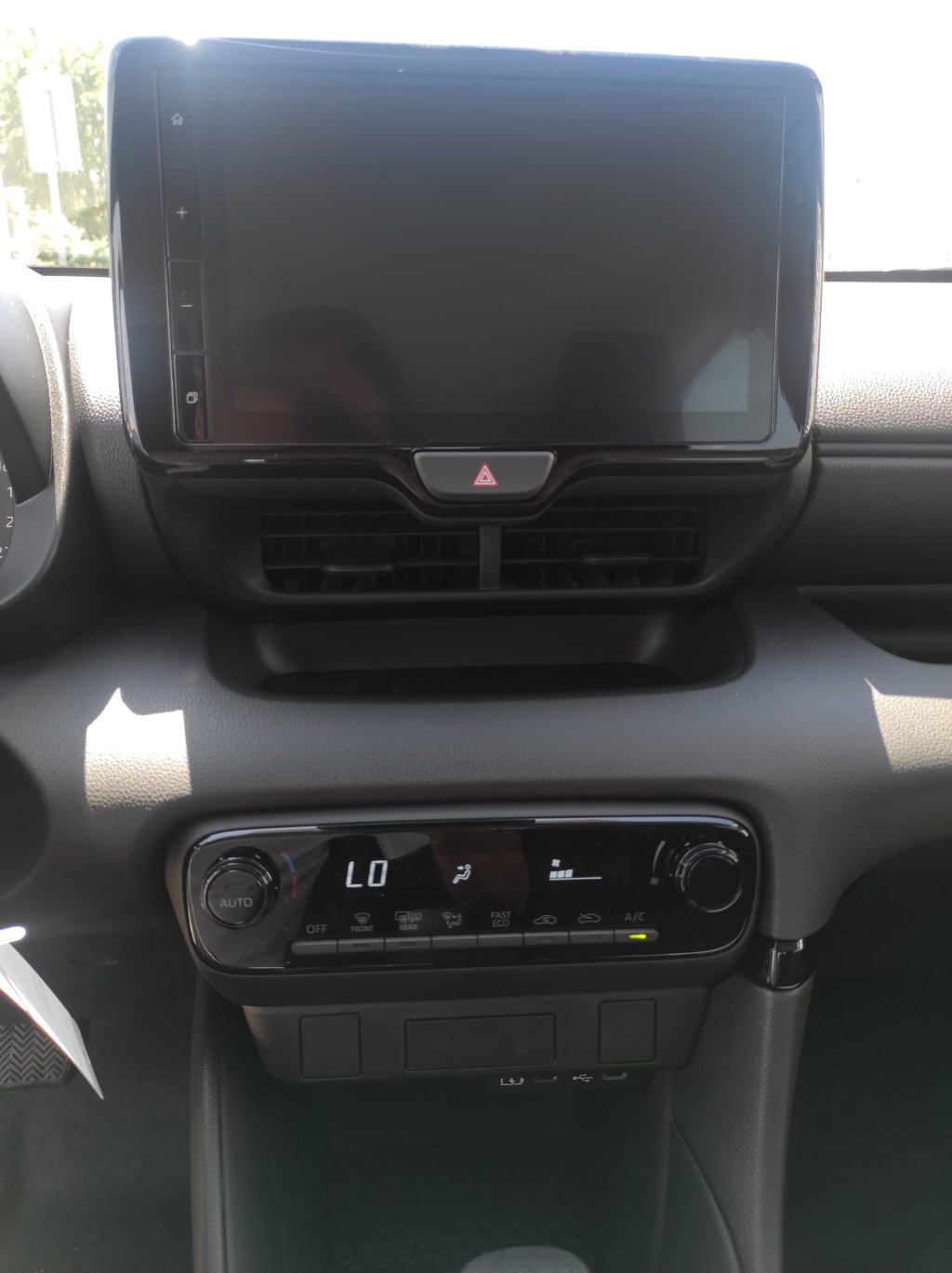Mazda 2 Hybrid