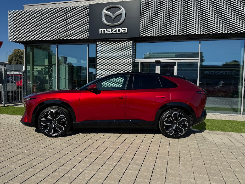 Mazda CX-6e