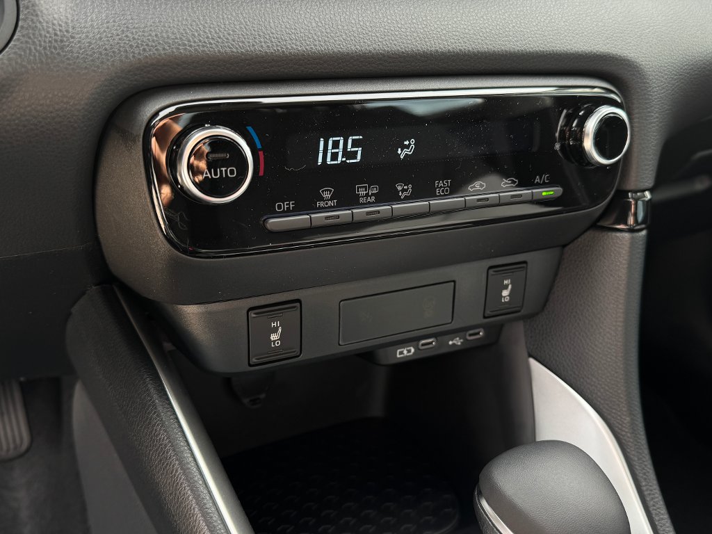 Mazda 2 Hybrid