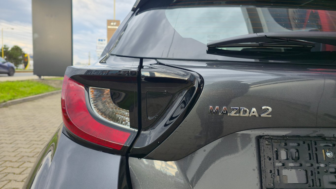 Mazda 2 Hybrid